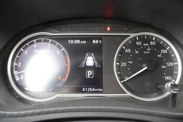 2024 Nissan Versa 1.6 SR