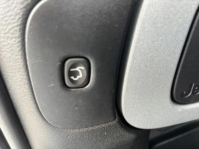 2018 Jeep Cherokee Limited FWD