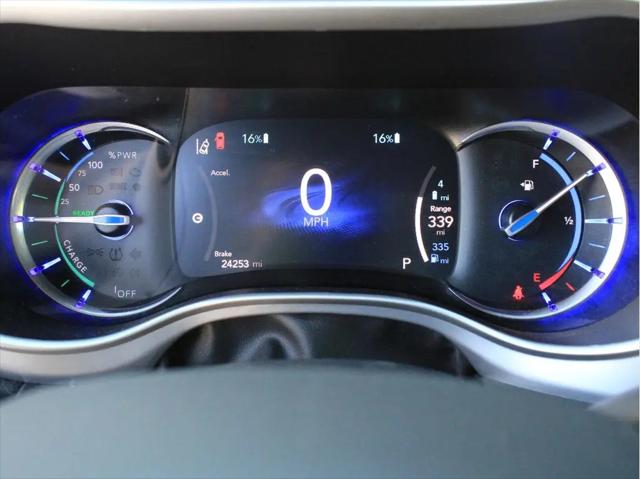 2022 Chrysler Pacifica Hybrid Touring L