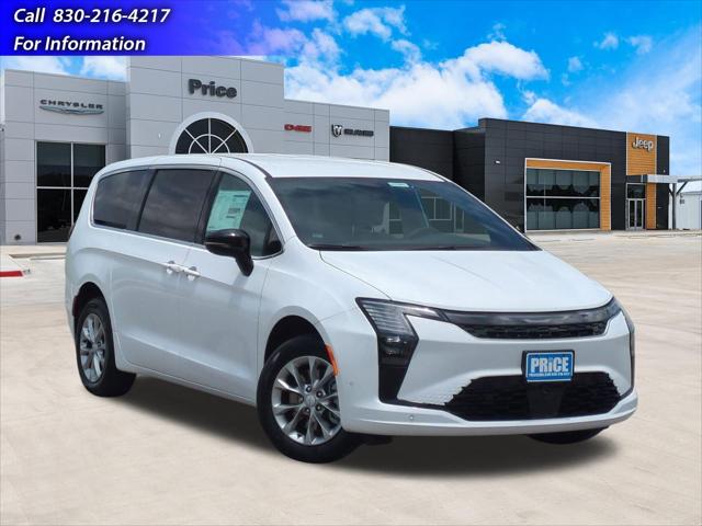 2027 Chrysler Pacifica Select for sale in Floresville, TX