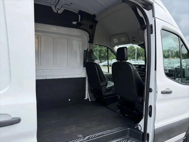 2023 Ford Transit Cargo Van T-250