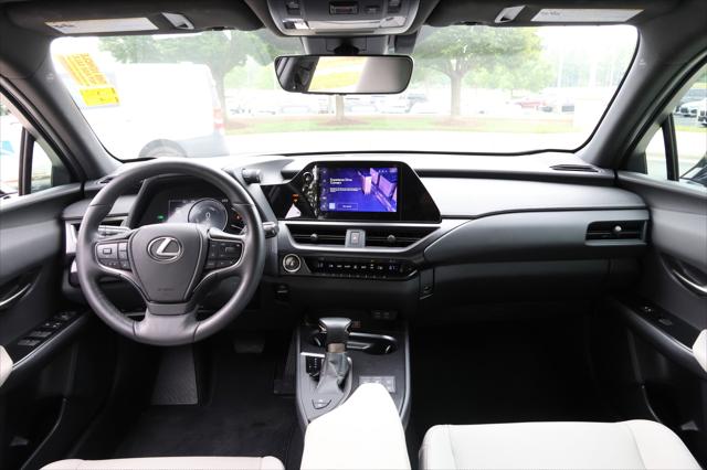 2024 Lexus UX 250h Premium