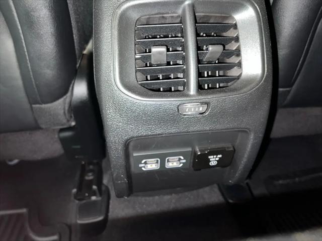 2023 Jeep Cherokee Altitude Lux 4x4