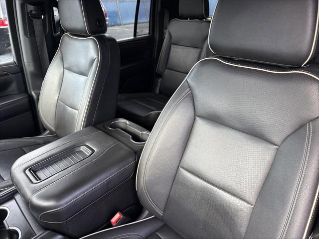 2023 Chevrolet Suburban 2WD Premier