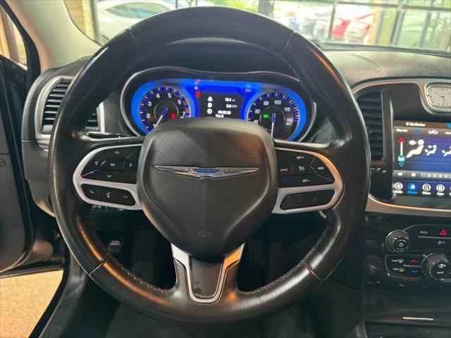 2022 Chrysler 300 Touring
