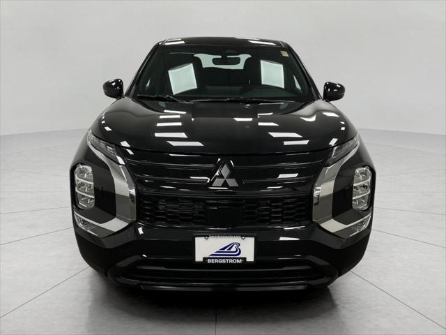 2026 Mitsubishi Outlander LE 1.5T S-AWC