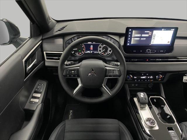 2026 Mitsubishi Outlander LE 1.5T S-AWC