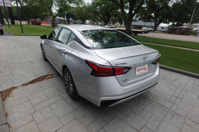 2024 Nissan Altima SV FWD
