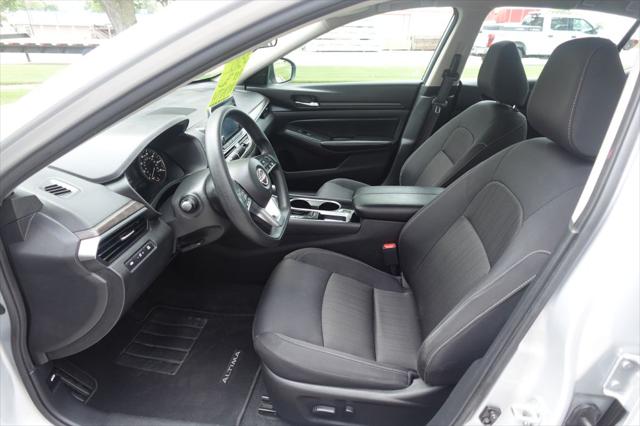 2024 Nissan Altima SV FWD