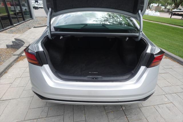 2024 Nissan Altima SV FWD