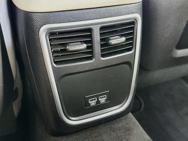 2015 Chrysler 300 Limited