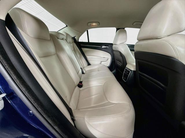 2015 Chrysler 300 Limited