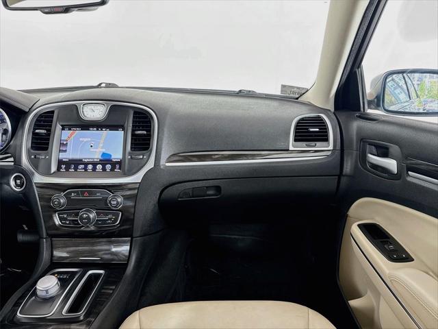 2015 Chrysler 300 Limited