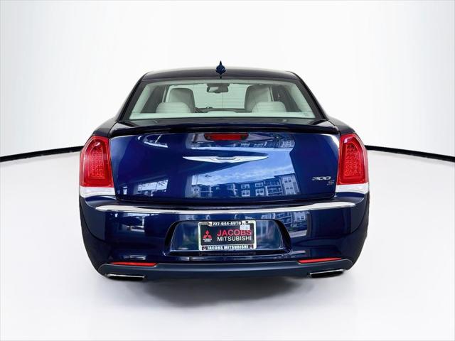 2015 Chrysler 300 Limited