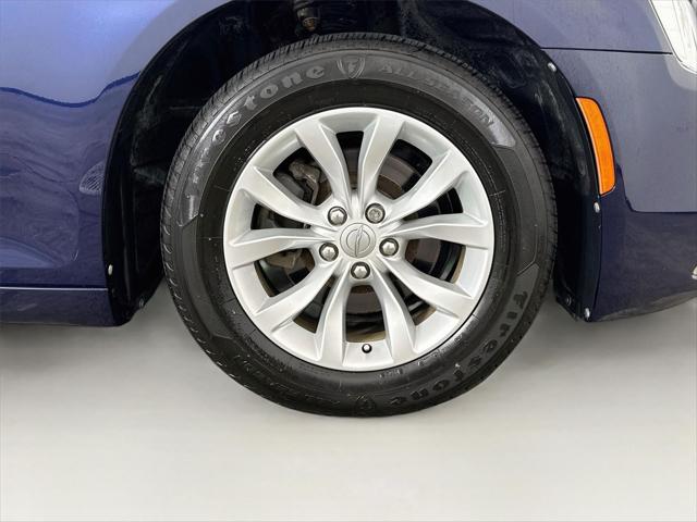2015 Chrysler 300 Limited