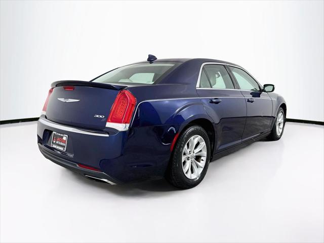 2015 Chrysler 300 Limited