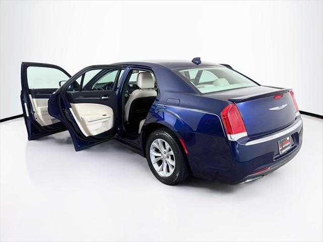 2015 Chrysler 300 Limited