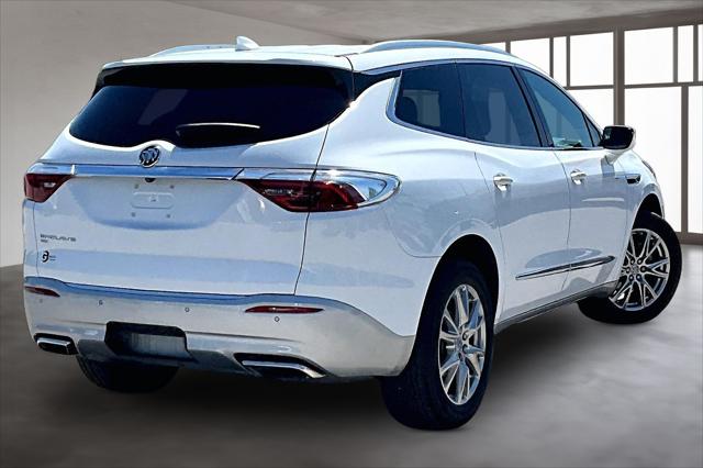 2023 Buick Enclave Essence AWD