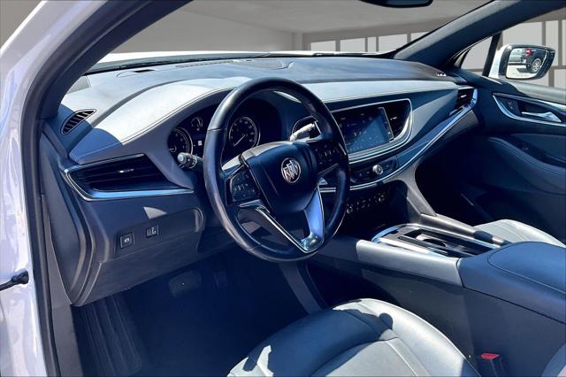 2023 Buick Enclave Essence AWD