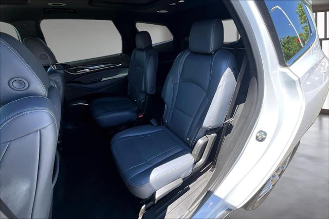 2023 Buick Enclave Essence AWD