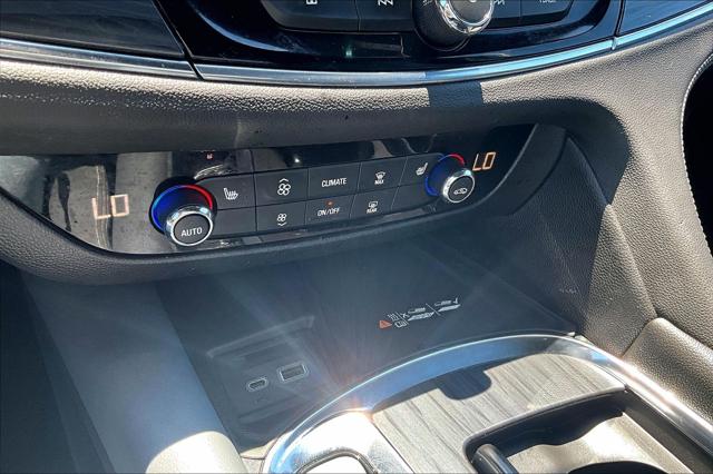 2023 Buick Enclave Essence AWD
