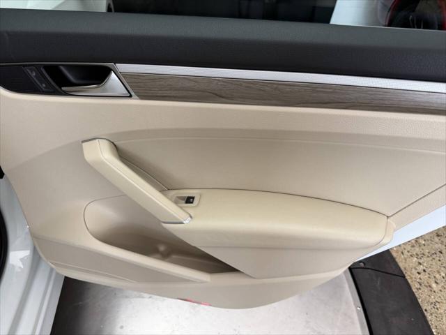 2017 Volkswagen Passat 1.8T SE