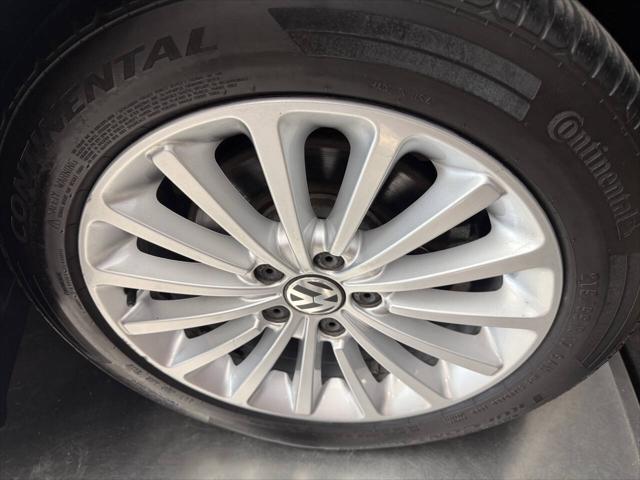2017 Volkswagen Passat 1.8T SE