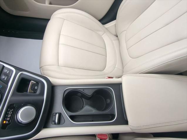2016 Chrysler 200 Limited Platinum