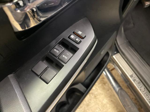 2017 Toyota Tundra Platinum 5.7L V8