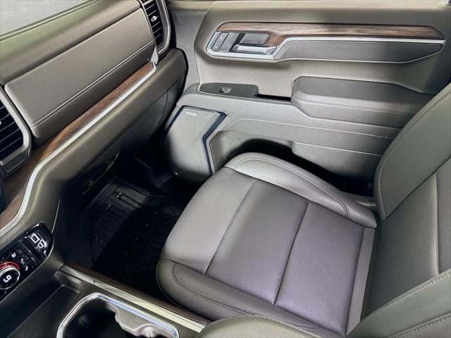 2026 GMC Sierra 1500 Crew Cab, Short Bed, SLT, RWD