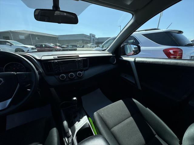 2016 Toyota RAV4 LE