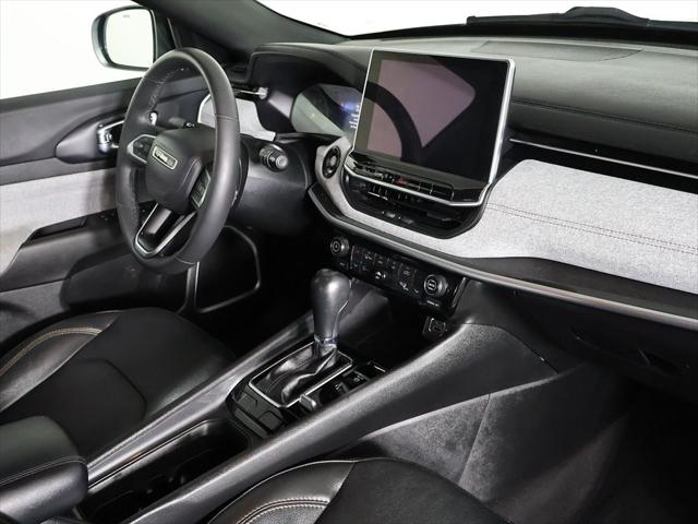 2023 Jeep Compass Latitude Lux FWD
