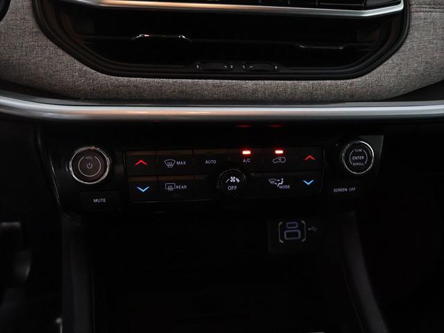 2023 Jeep Compass Latitude Lux FWD