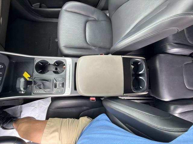 2025 Kia Carnival MPV LXS