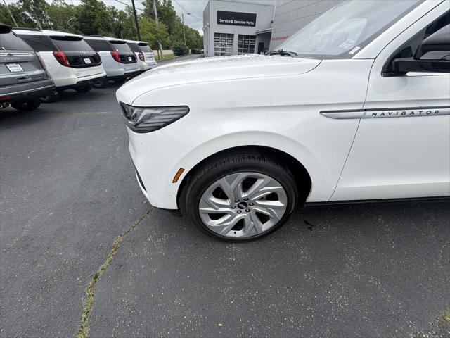 2025 Lincoln Navigator Reserve L