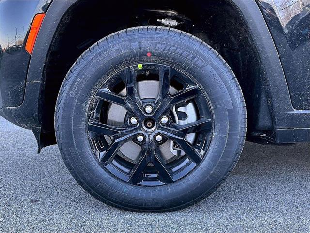 2026 Jeep Grand Cherokee L Altitude 4x4
