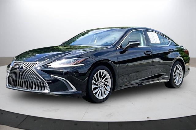 2019 Lexus ES 300h Luxury