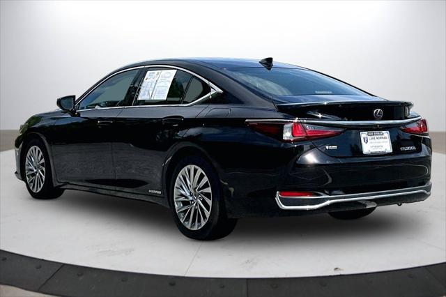 2019 Lexus ES 300h Luxury