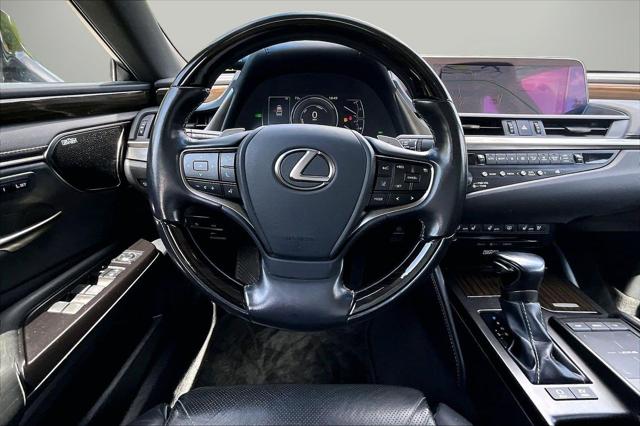 2019 Lexus ES 300h Luxury