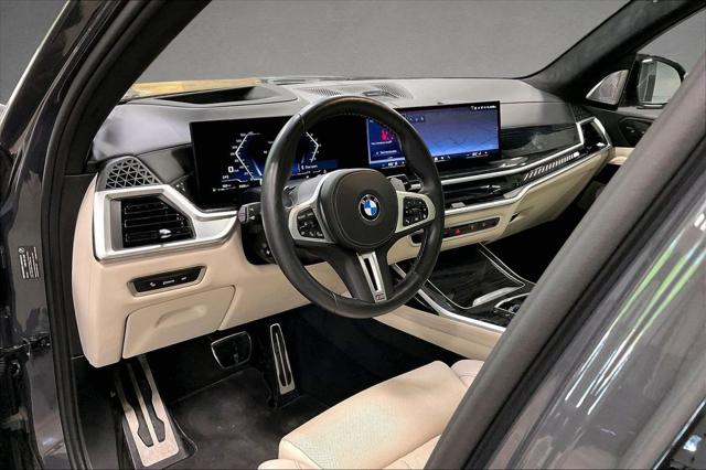 2025 BMW X7 M60i