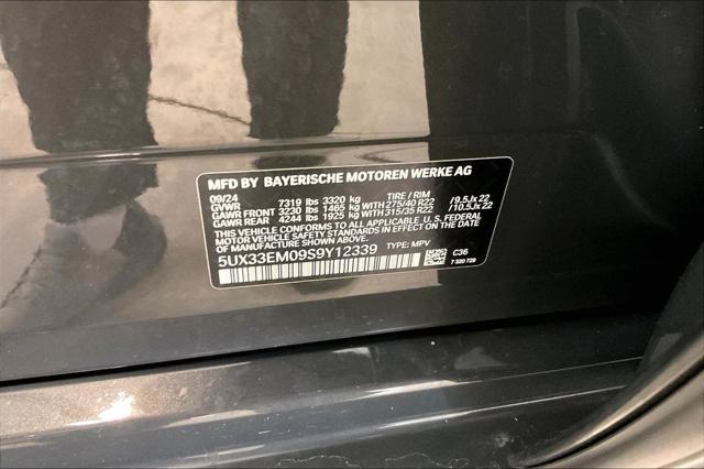 2025 BMW X7 M60i