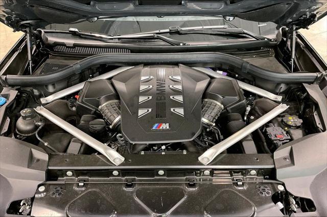 2025 BMW X7 M60i