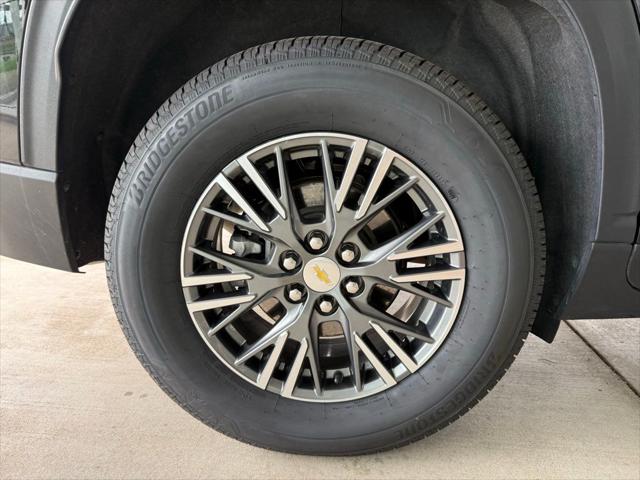 2025 Chevrolet Traverse FWD LT