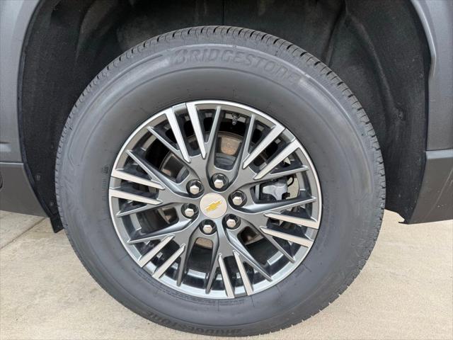 2025 Chevrolet Traverse FWD LT