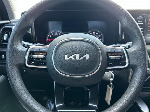 2022 Kia Sorento LX