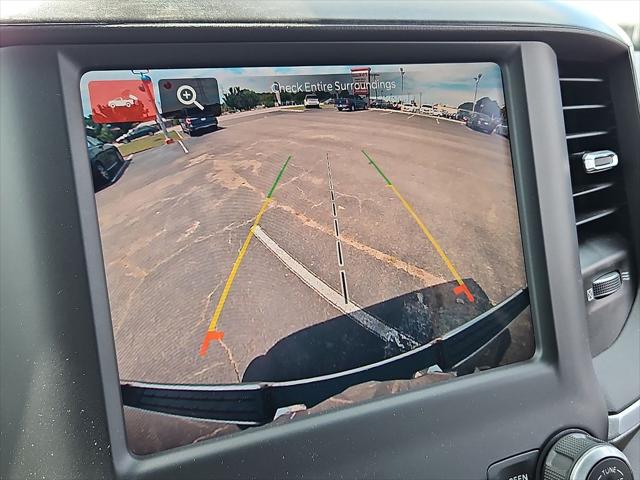 2022 Ram 1500 Big Horn Crew Cab 4x4 5'7" Box