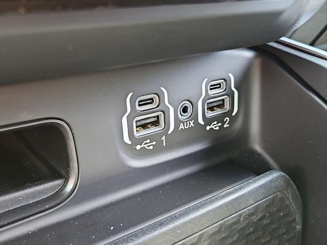2022 Ram 1500 Big Horn Crew Cab 4x4 5'7" Box