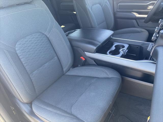 2025 Ram 1500 Big Horn Crew Cab 4x4 5'7" Box