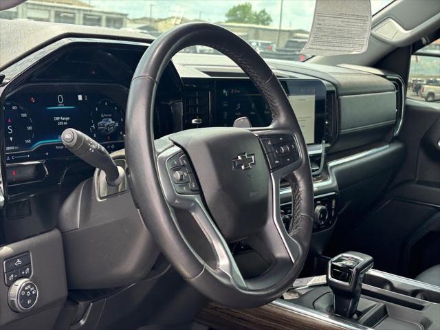 2023 Chevrolet Silverado 1500 4WD Crew Cab Short Bed RST