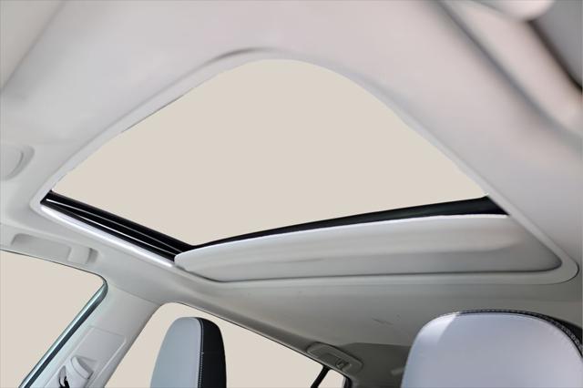 2017 Toyota RAV4 Hybrid XLE